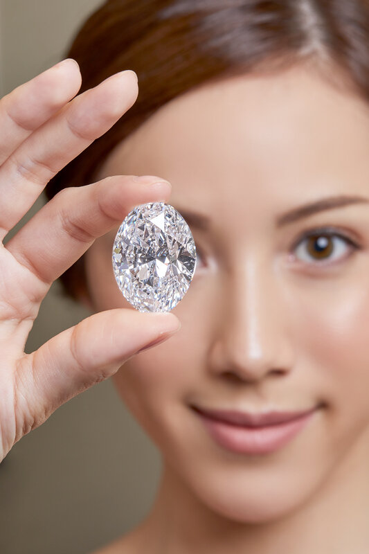 padre regala diamante 88 quilates - subasta diamante 13 millones  - manami star - joyeria marga mira